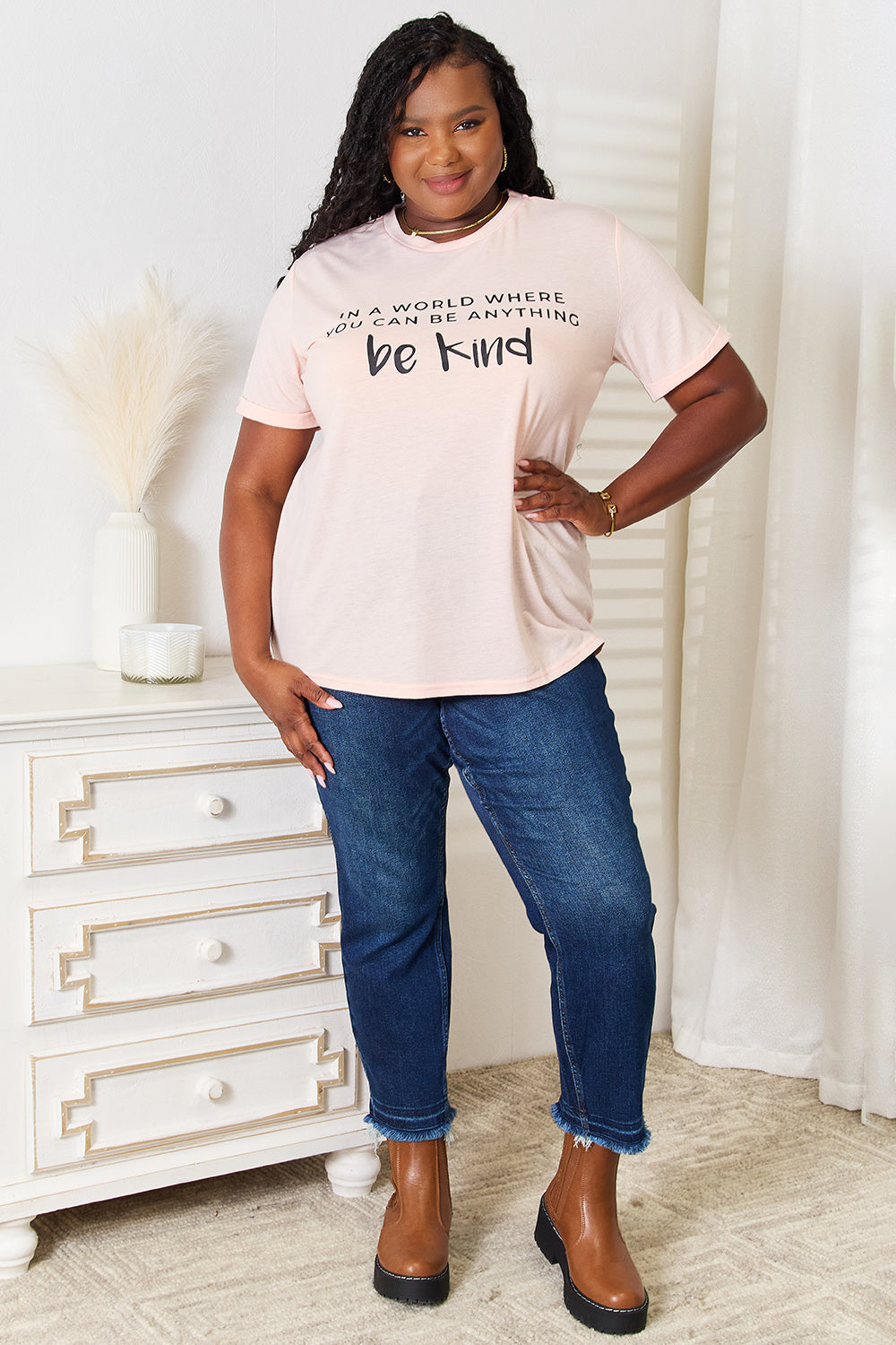 “Be Kind” Graphic Tee