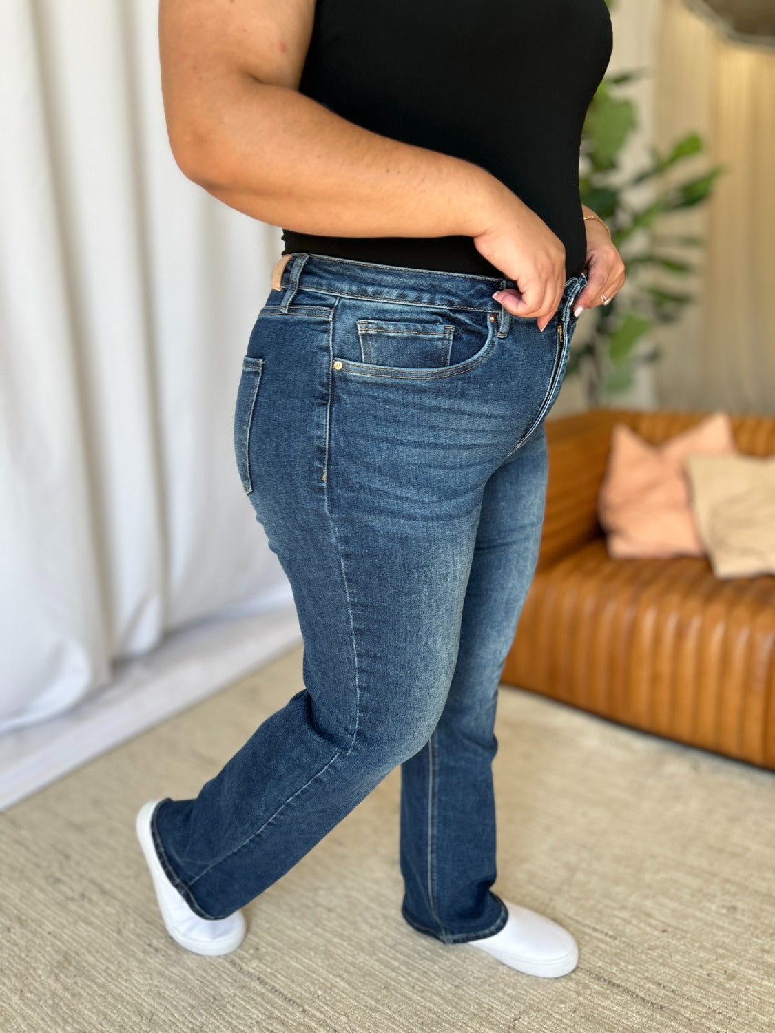 Full Size High Rise Straight Tummy Control Jeans