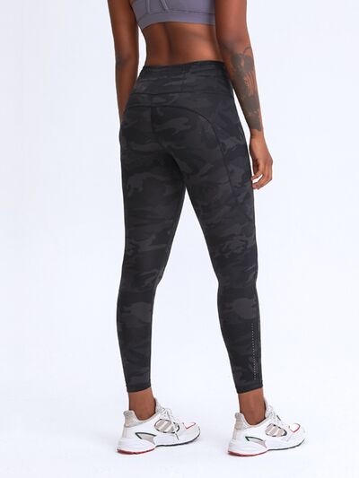 The Vida Wide Waistband Leggings with Pockets