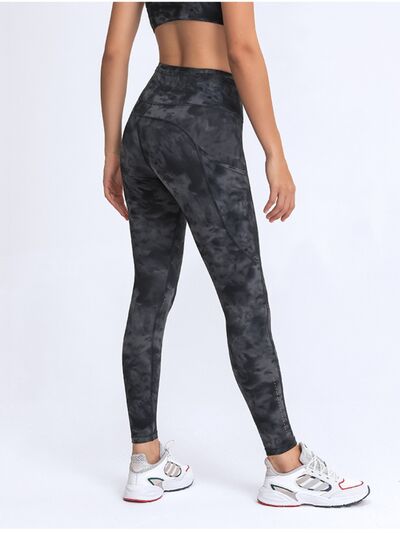 The Vida Wide Waistband Leggings with Pockets